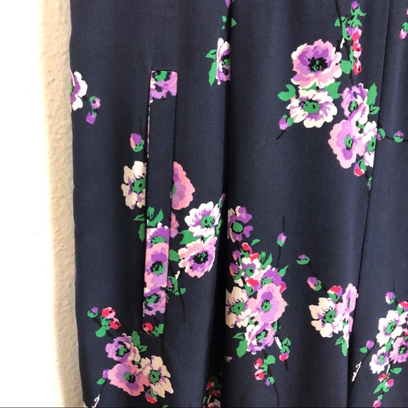 Juicy Couture | 100% Silk  Navy Floral Jumpsuit - Picture 6 of 8